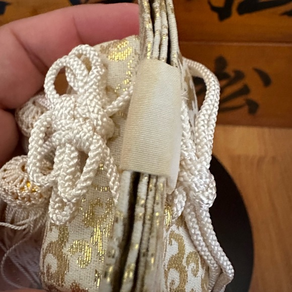 Japanese charm - Picture 3 of 5